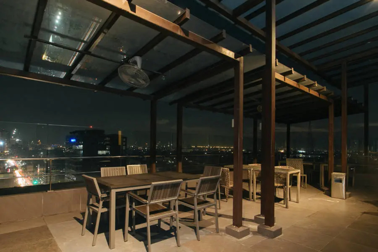 Food & Drinks 5, RedDoorz Premium @ West Avenue Quezon City, Quezon City