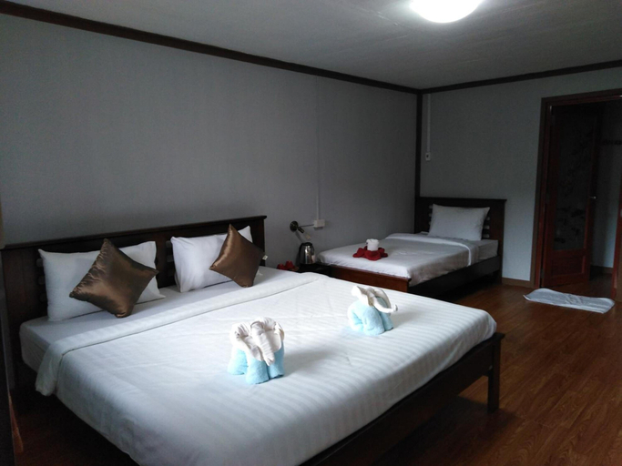 Bedroom 3, Khaosok River Camp, Phanom