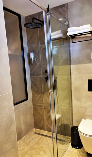 Bathroom 5, Princess Hotel, Ionian Islands