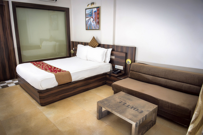 Bedroom 2, Adamo The Resort, Raigarh