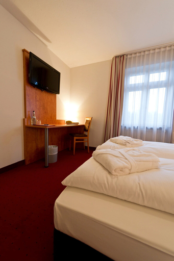 Bedroom 3, Hotel Neuwirtshaus, Stuttgart