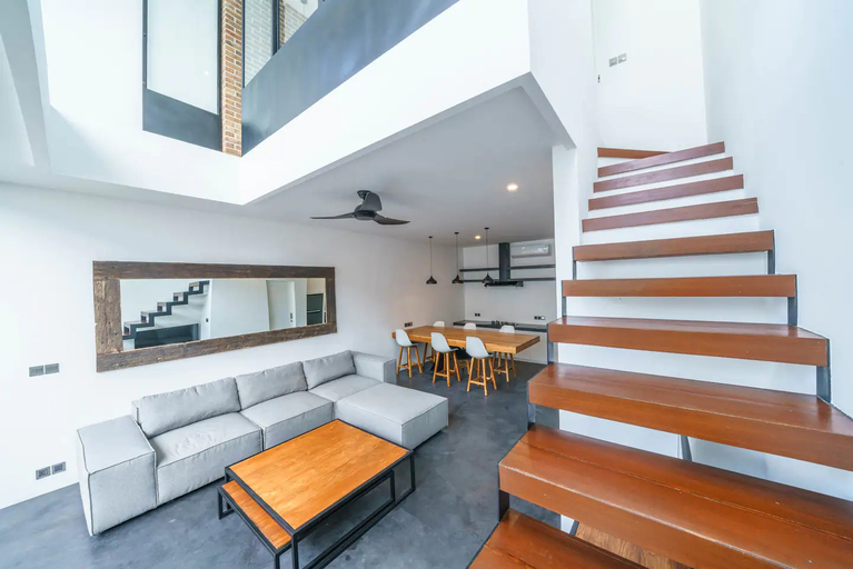 Others 3, Loft Carolyn: Charming 1 BR Luxury Loft in Berawa, Badung