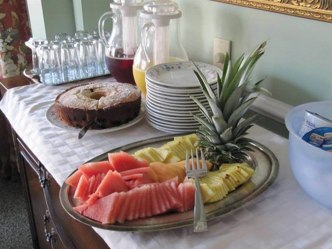 Food & Drinks 4, The Carisbrooke Inn, Atlantic