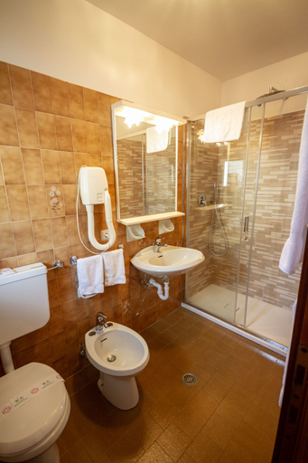 Bathroom 4, Hotel Stella Alpina, Trento