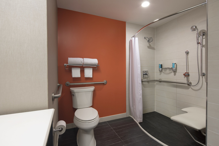 Bathroom 4, Aloft by Marriott Manhattan Downtown - Financial District, New York