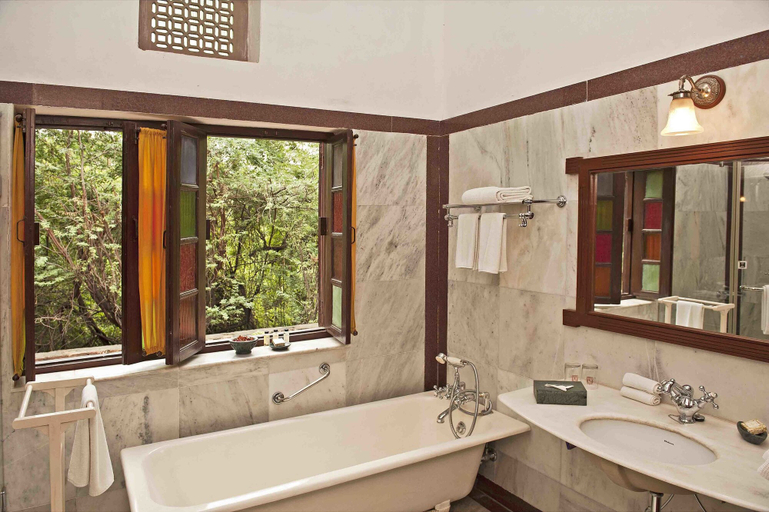 Bathroom 3, WelcomHeritage Bal Samand Lake Palace, Jodhpur