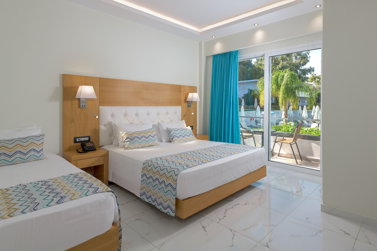 Bedroom 3, Oceanis Park Hotel, South Aegean