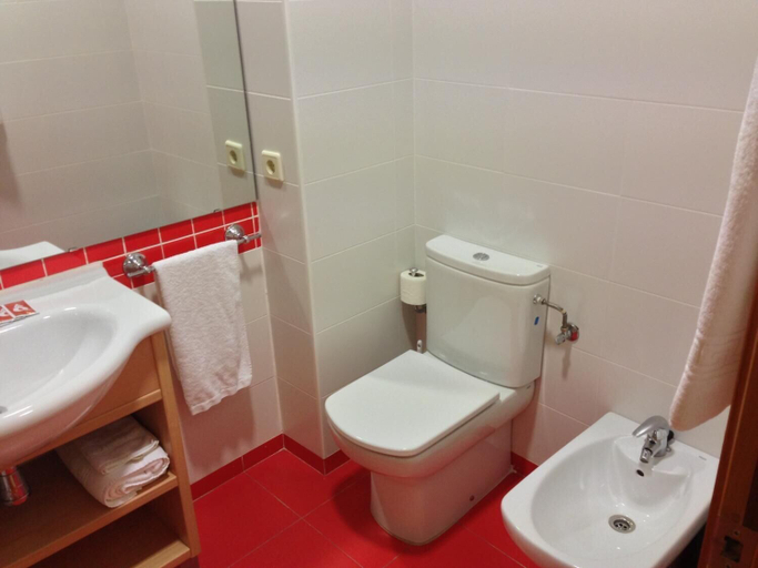 Bathroom 5, Hotel Viñas 17, Teruel