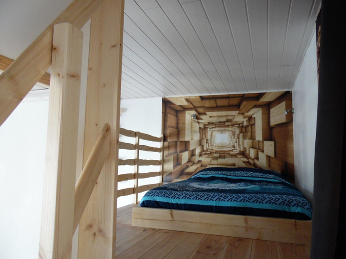 Bedroom 5, L'École Buissonnière, Deux-Sèvres