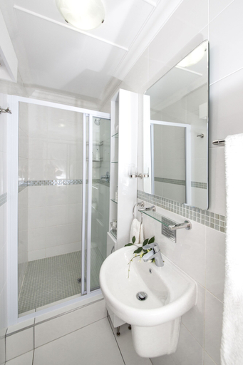 Bathroom 5, Kingfisher GuestHouse, Nelson Mandela Bay