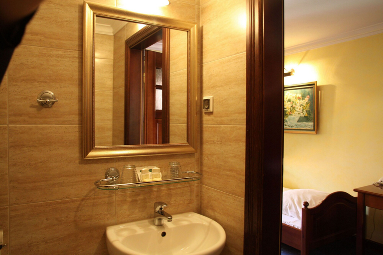 Bathroom 4, Hotel Petite Fleur - Adults only, Toruń City