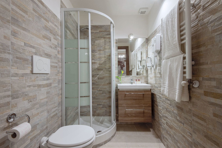 Bathroom 5, Suite Horti Sallustiani, Rome