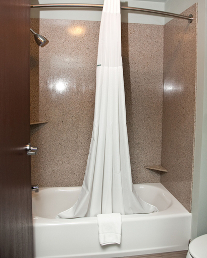 Bathroom 4, Baymont by Wyndham Rapid City, Pennington