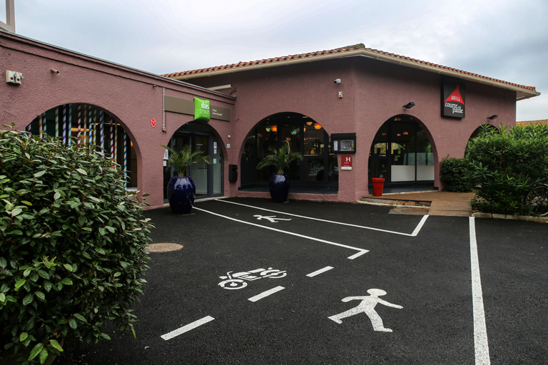 Exterior & Views 2, ibis Styles Fréjus Saint Raphaël, Var