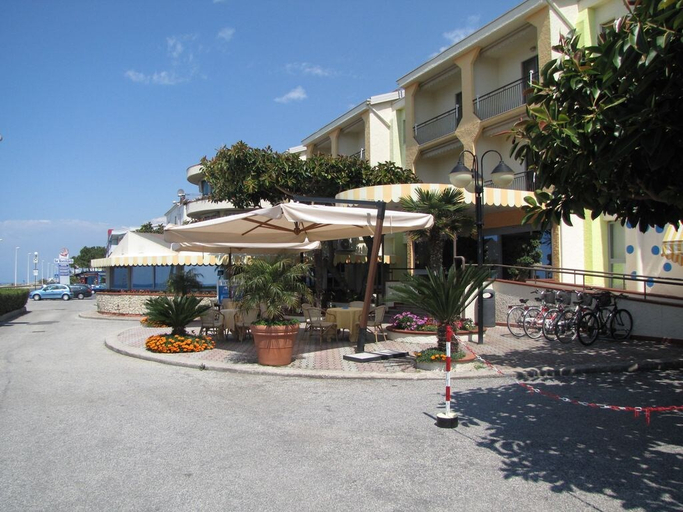 Exterior & Views 2, La Tonnara, Cosenza