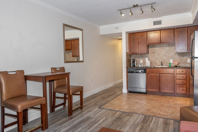 Others 5, Coconut Cove All-Suite Hotel, Pinellas