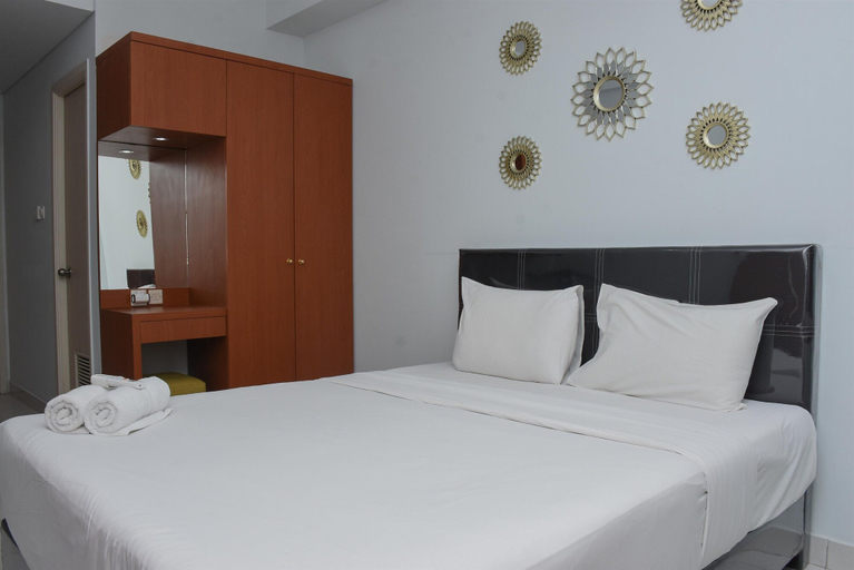 Bedroom 4, Comfort Studio at Patraland Urbano Apartment By Travelio, Bekasi