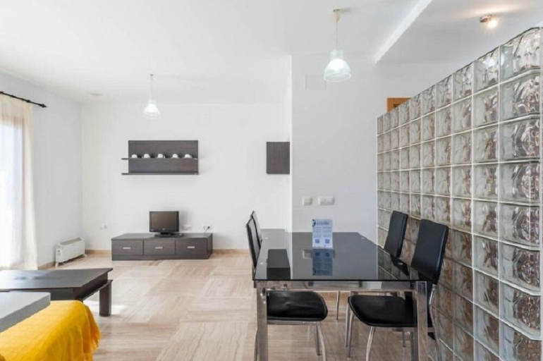 Others 5, Apartamentos La Carrajolilla, Cádiz