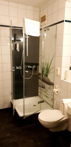 Bathroom 5, Art Hotel Erlangen, Erlangen