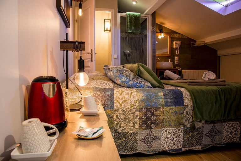 Bedroom 3, Paradis, Haute-Savoie