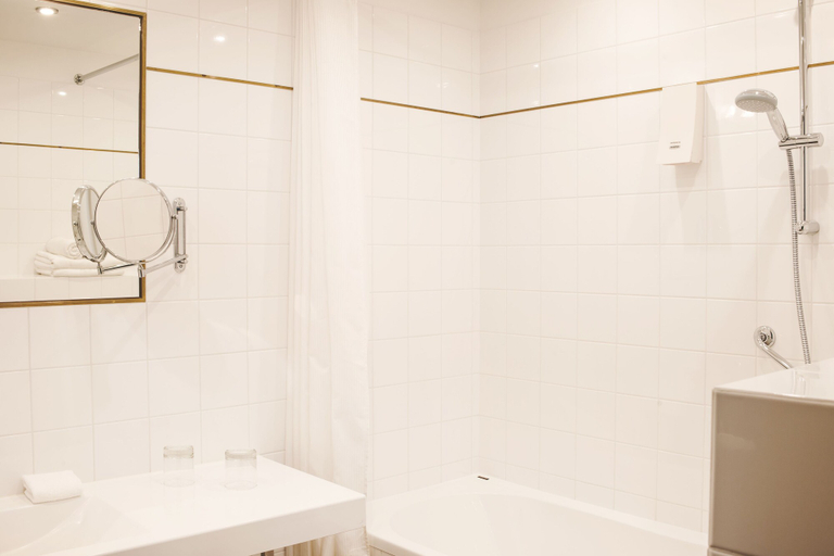 Bathroom 4, Promenade Hotel Liepaja, Liepaja