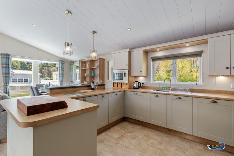 Others 4, St Mary s View - Luxury Lodge Short Walk to Beach Parking, Pembrokeshire