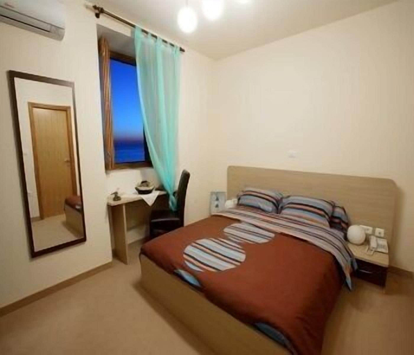 Bedroom 2, Marina Hotel - Restaurant, Fažana