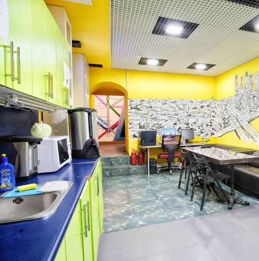 Food & Drinks, Cozy People Hostel, Northern