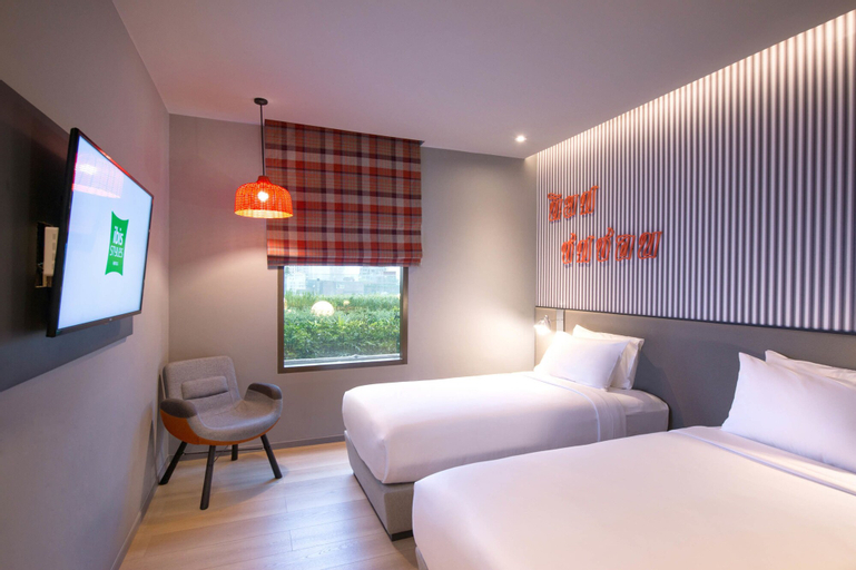 Bedroom 23