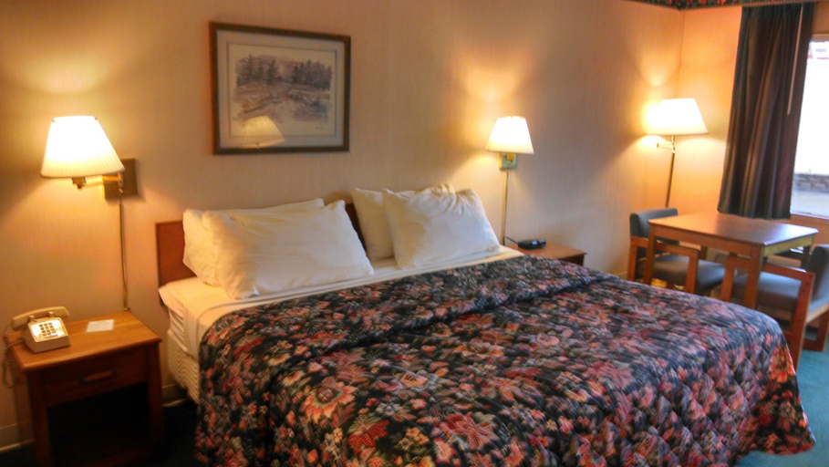Bedroom 2, Americas Best Value Inn Marion, NC, McDowell