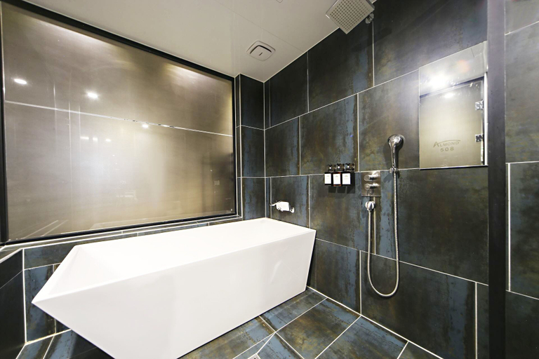 Bathroom 4, Masan Almond Hotel, Masan