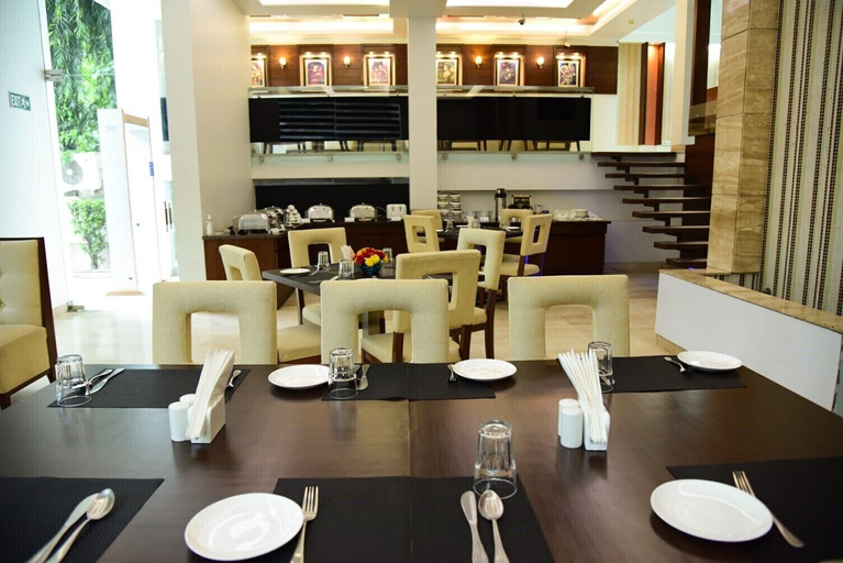 Food & Drinks 4, Azurra Hotels, Delhi