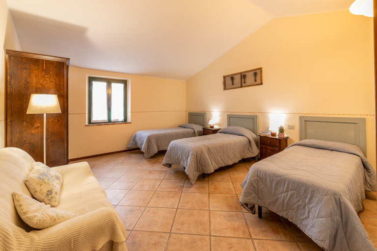 Bedroom 4, Agriturismo La Fonte, Perugia