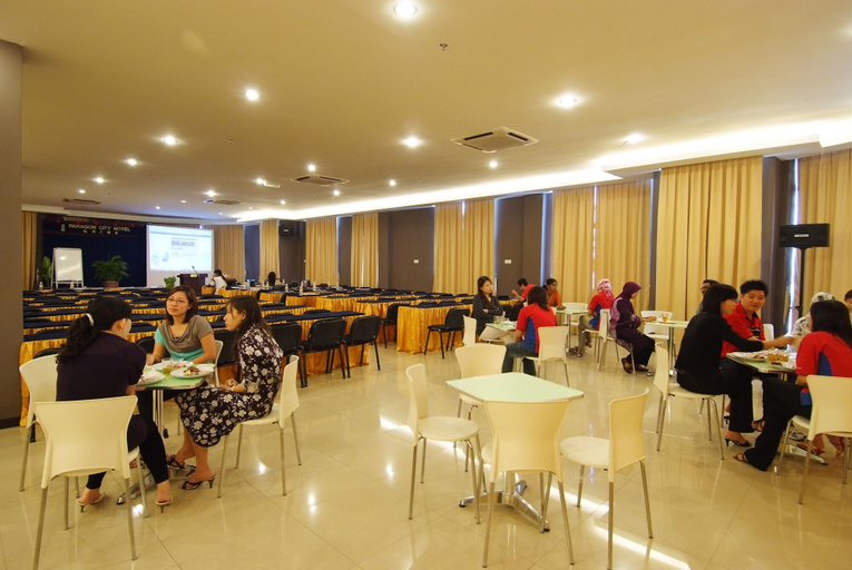 Food & Drinks, Paragon City Hotel, Kinta