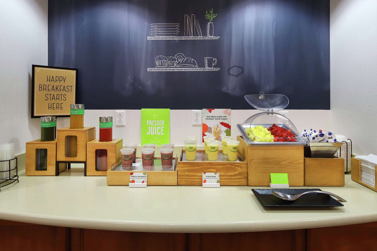 Food & Drinks 5, Hampton Inn & Suites Tucson East/Williams Center, Pima