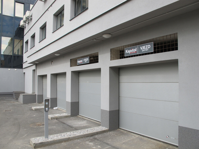 Exterior & Views 2, Hotel Kapitol, Most