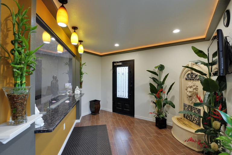 Others 5, Romantic Inn & Suites, Dallas