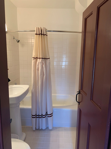 Bathroom 3, Shaker Village of Pleasant Hill, Mercer
