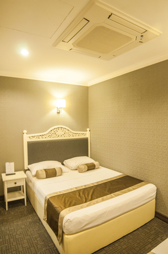 Bedroom 29