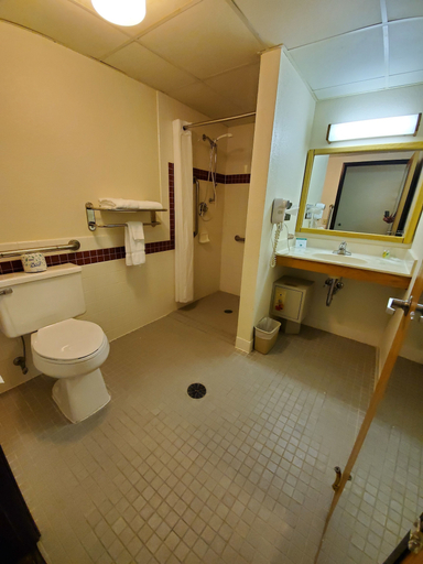 Bathroom 5, Boarders Inn & Suites by Cobblestone Hotels - Ripon, Fond du Lac