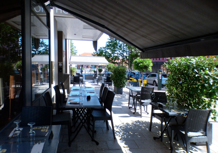 Food & Drinks 5, Terminus du Forez Saint Etienne Centre Gare Chateaucreux, Loire