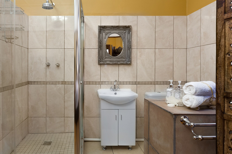 Bathroom 4, Bethulie Guest Farm, Xhariep