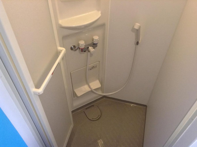 Bathroom 4, Little Asia – Hostel, Naha