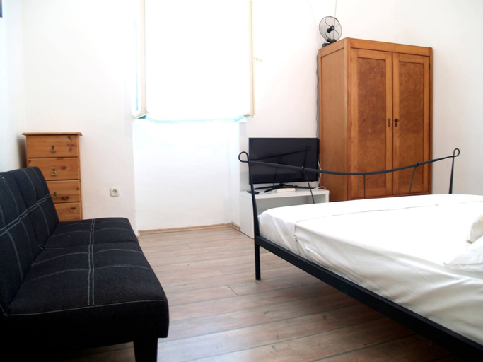 Bedroom 3, Step Away From The Beach 1-bedroom Apartment Lolov, Preko