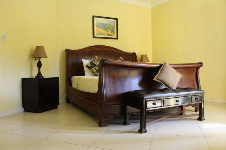 Bedroom 3, Milbrooks Villa and Retreat