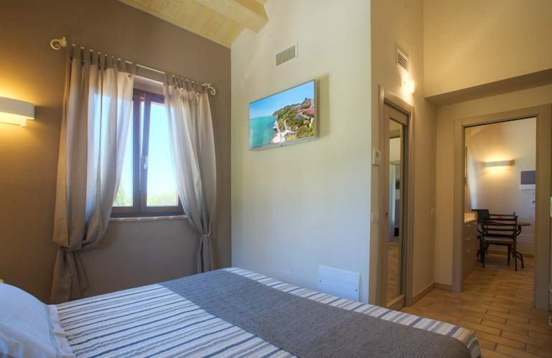 Bedroom 3, Villa Gens Camuria, Ancona