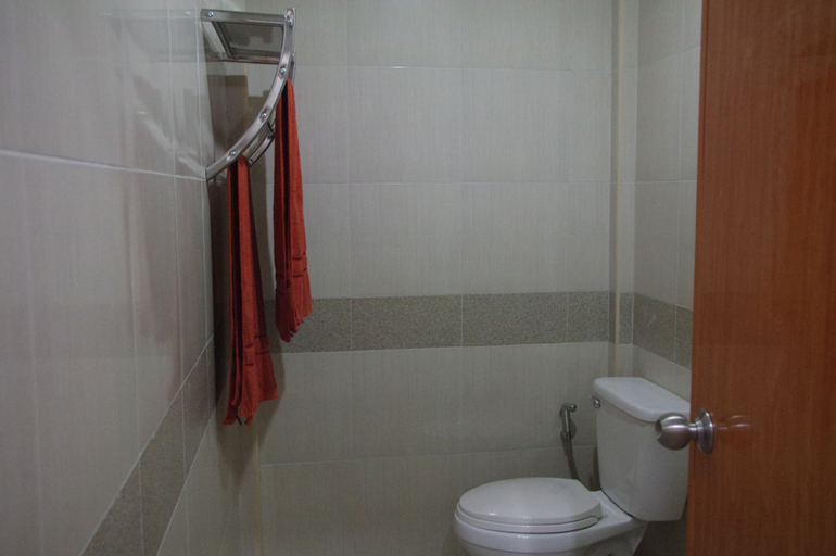 Bathroom 4, Thai House Beach Resort, Ko Lanta