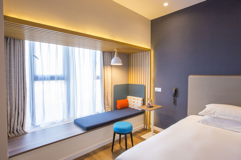 Bedroom 3, Holiday Inn Express Wuhan Optical Valley, an IHG Hotel, Wuhan