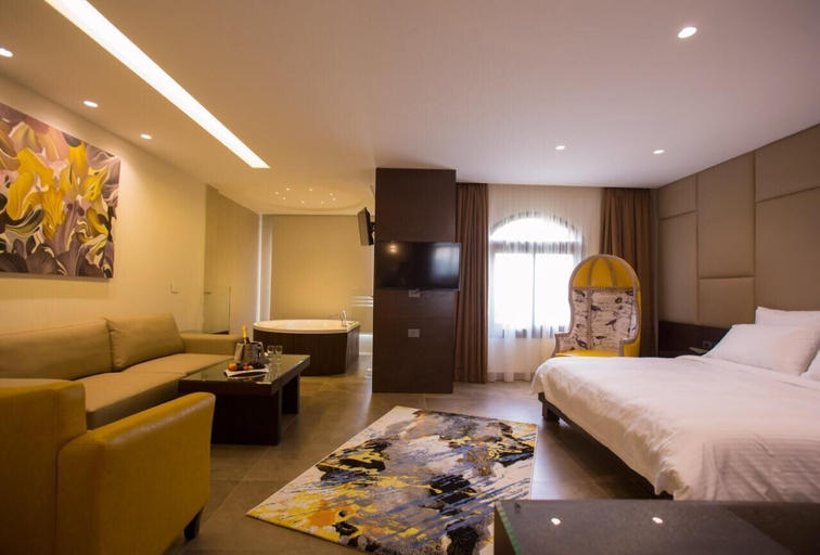 Bedroom 3, The Opera Hotel, Kasrouane