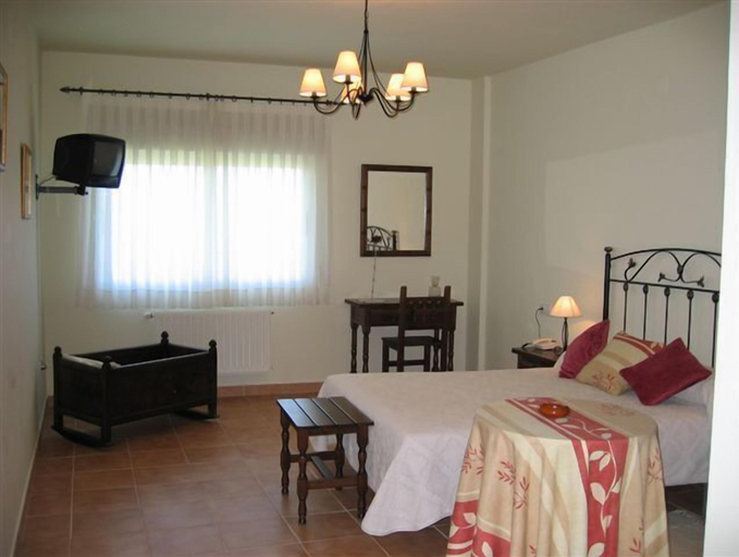 Bedroom 2, As Maceiras, Ourense